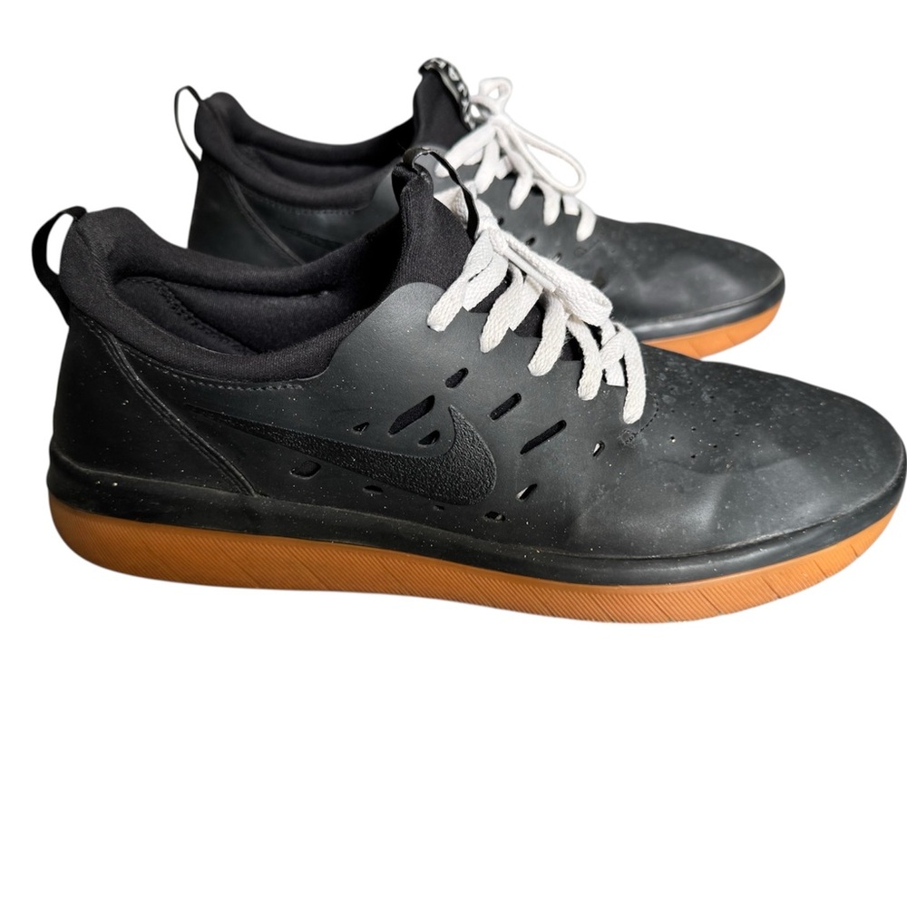 Nike SB Nyjah 1s Black/Gum